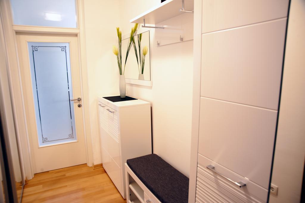 Apartment Vedran Podstrana Exterior photo